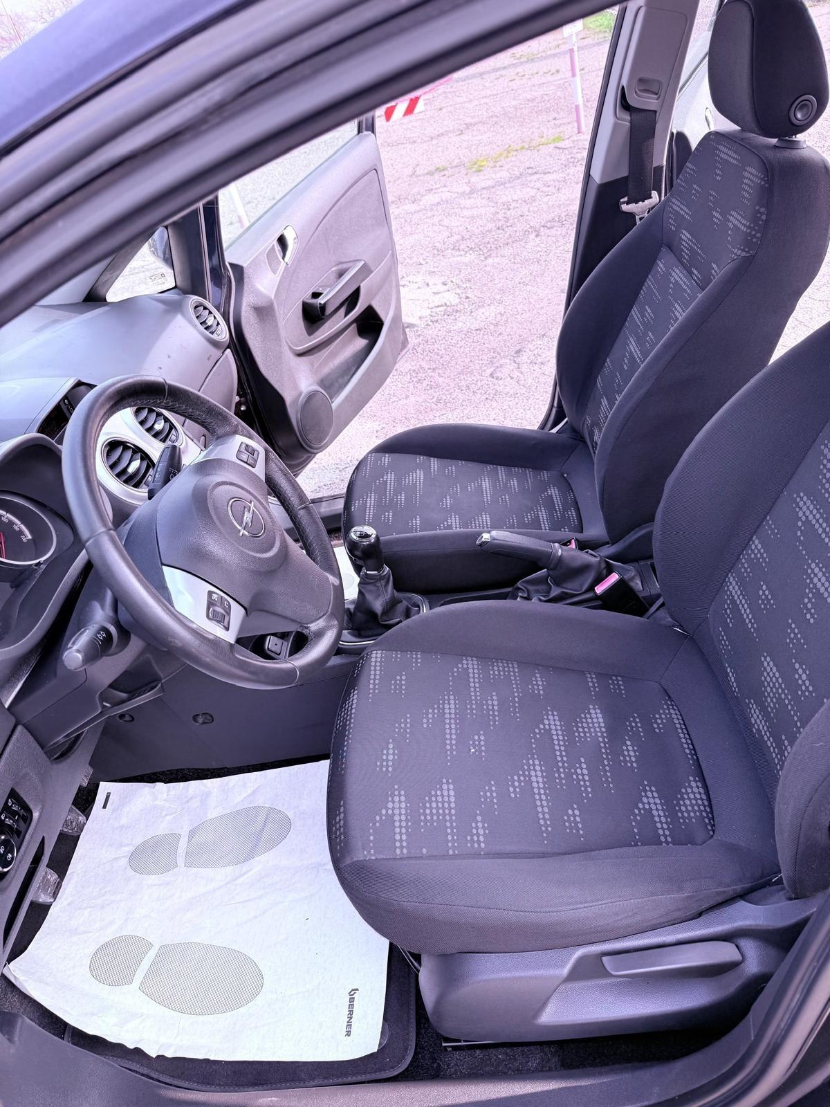 Opel Corsa 1.2 85CV 5 porte GPL-Ok neopatentati