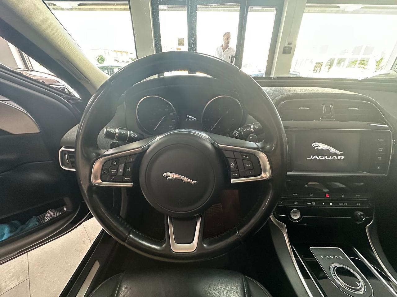 Jaguar XE Prestige Business Edition 2.0 20d #6791