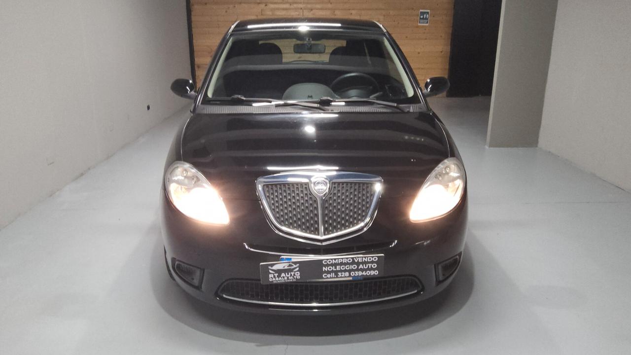 Lancia Ypsilon 1.2 Platino