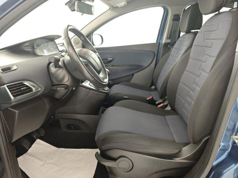 Lancia Ypsilon 1.0 FireFly 5 porte S&S Hybrid Gold Plus