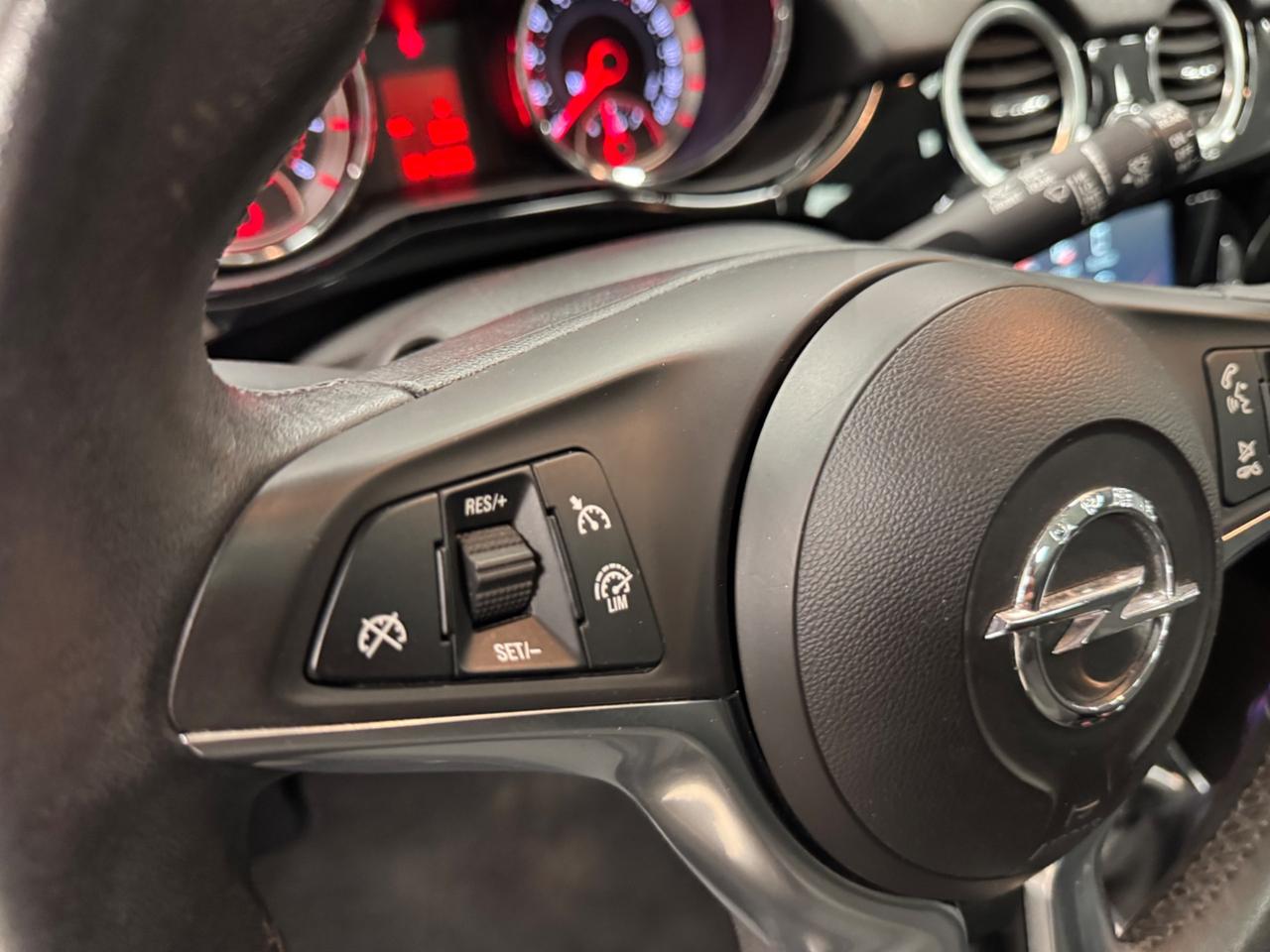 Opel Adam Rocks 1.4 87 CV Air