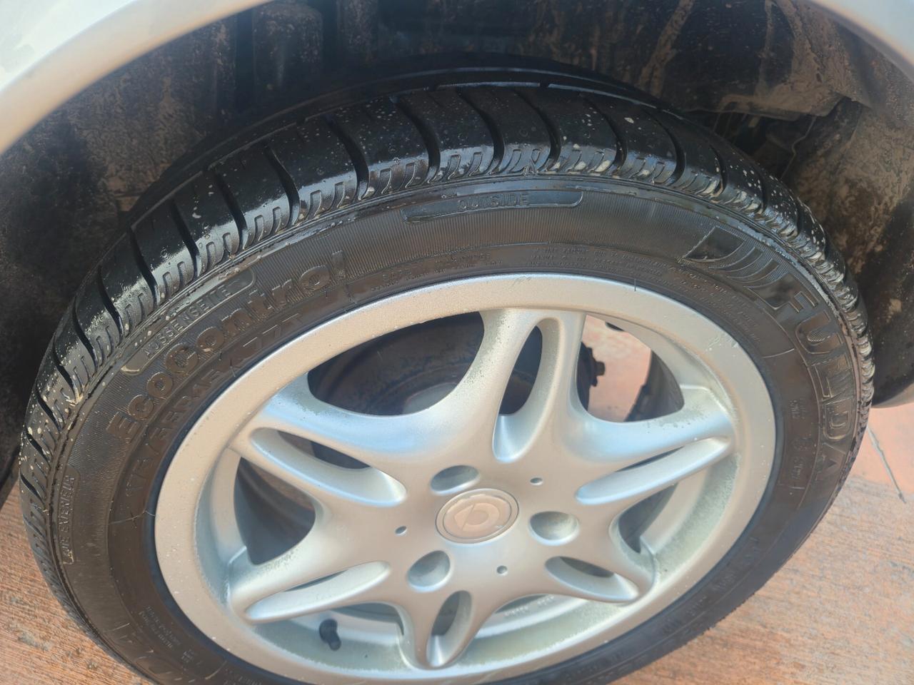 Smart 700 city-coupé pulse