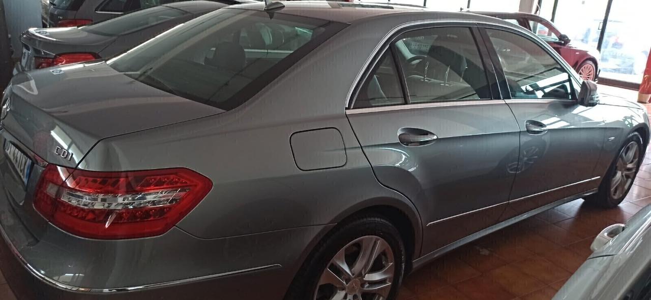 Mercedes-benz E 250 CDI BlueEFFICIENCY Avantgarde