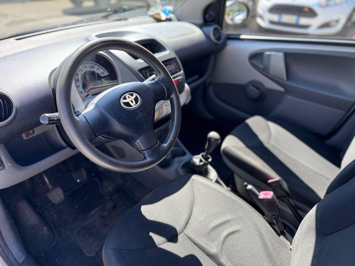 Toyota Aygo 1.0 Sol 5p FL