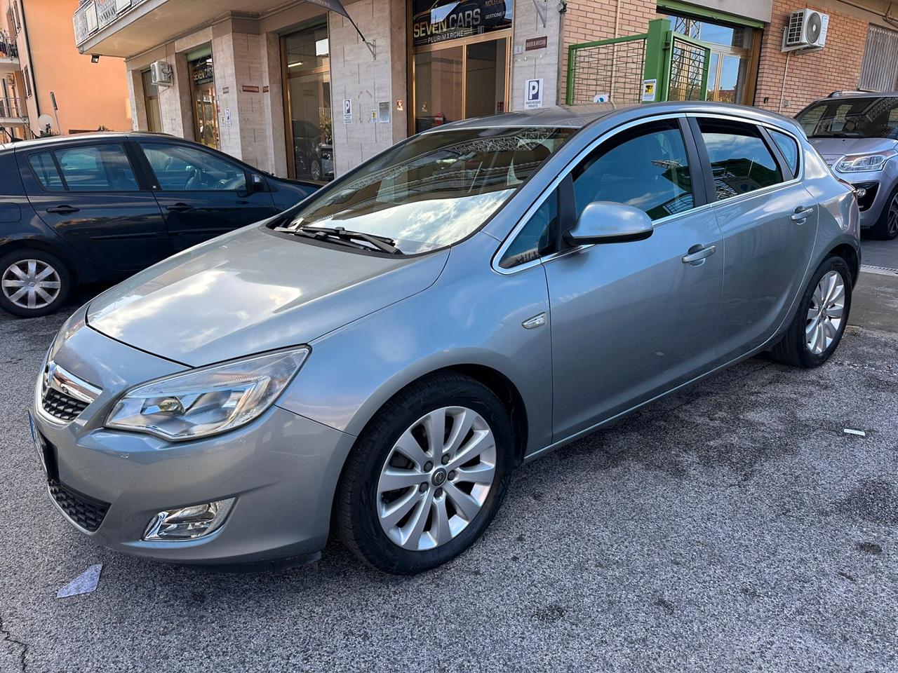 Opel Astra 1.7 CDTI 110CV EcoFLEX S&S 5 porte Cosmo