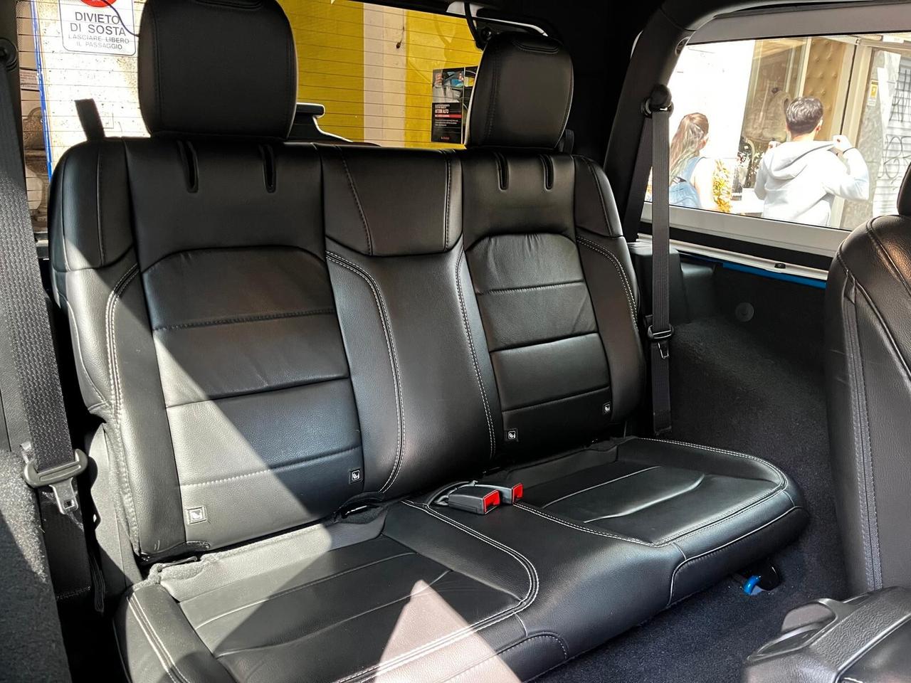 Jeep Wrangler 2.0 Turbo Sahara