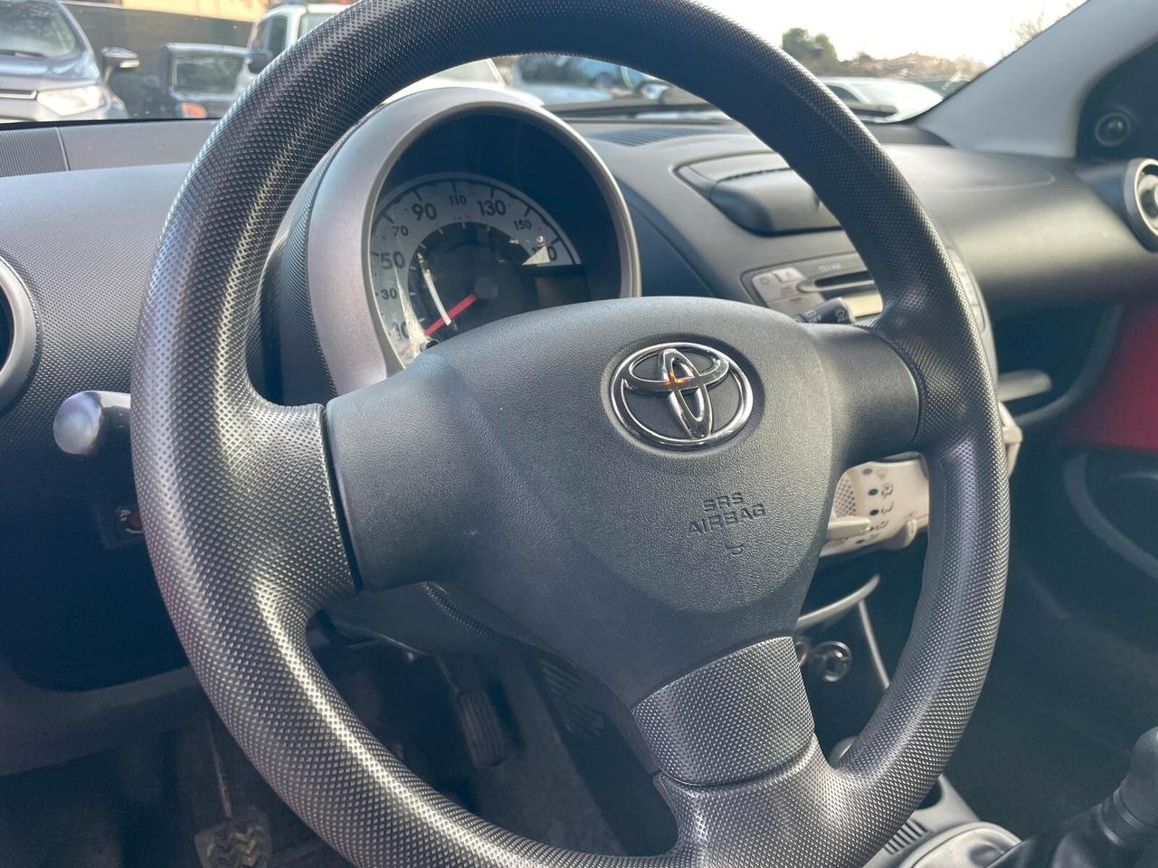 Toyota Aygo 1.0 12V VVT-i 5 porte Active Connect