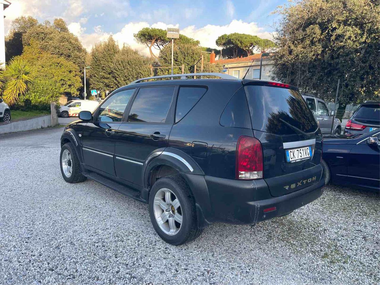 SSANGYONG REXTON - DELUXE - AUTOMATICA