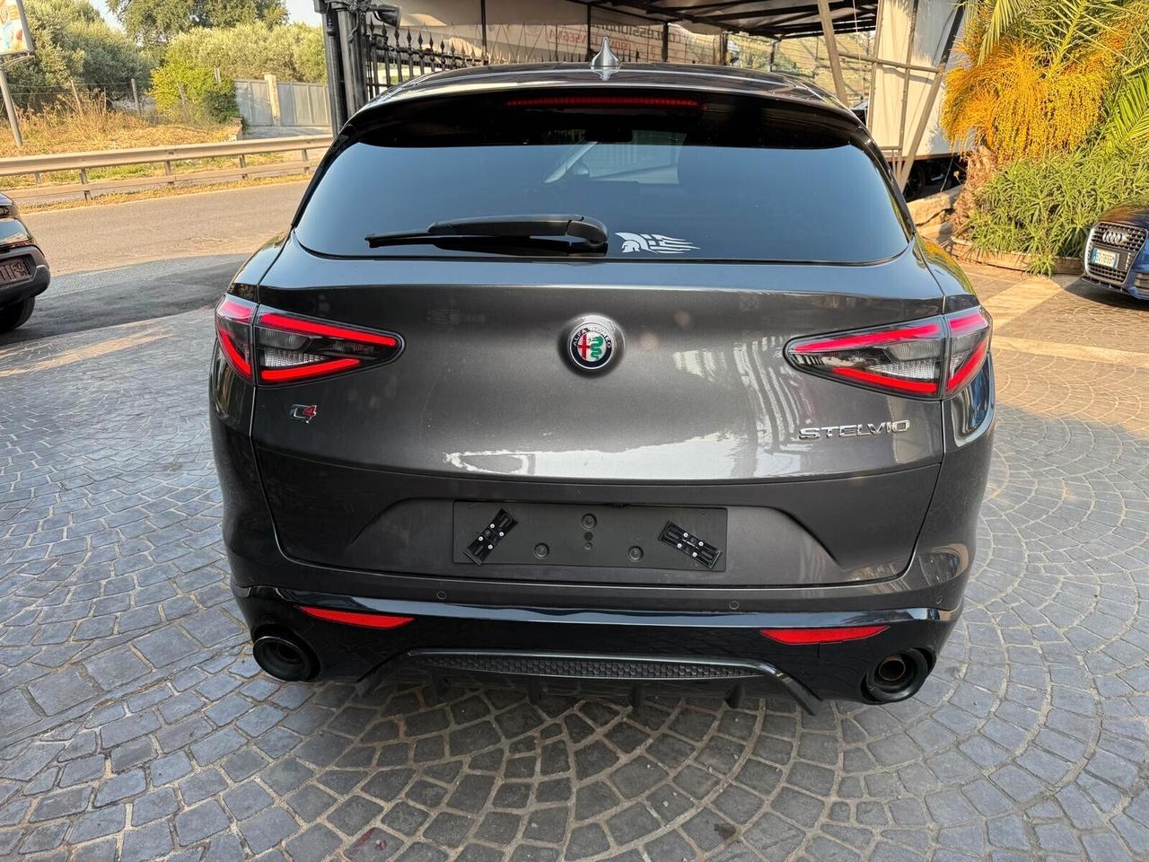 Alfa Romeo Stelvio 2.0 Turbo 280 CV AT8 Q4 Veloce