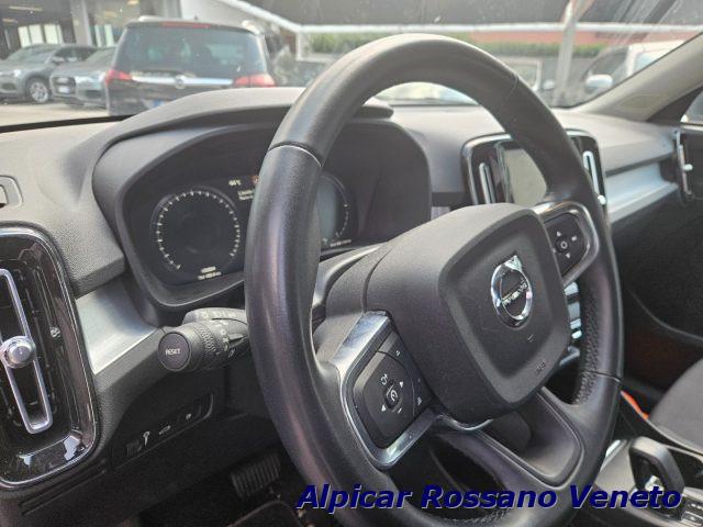 VOLVO XC40 automatico Business PLAGHIN