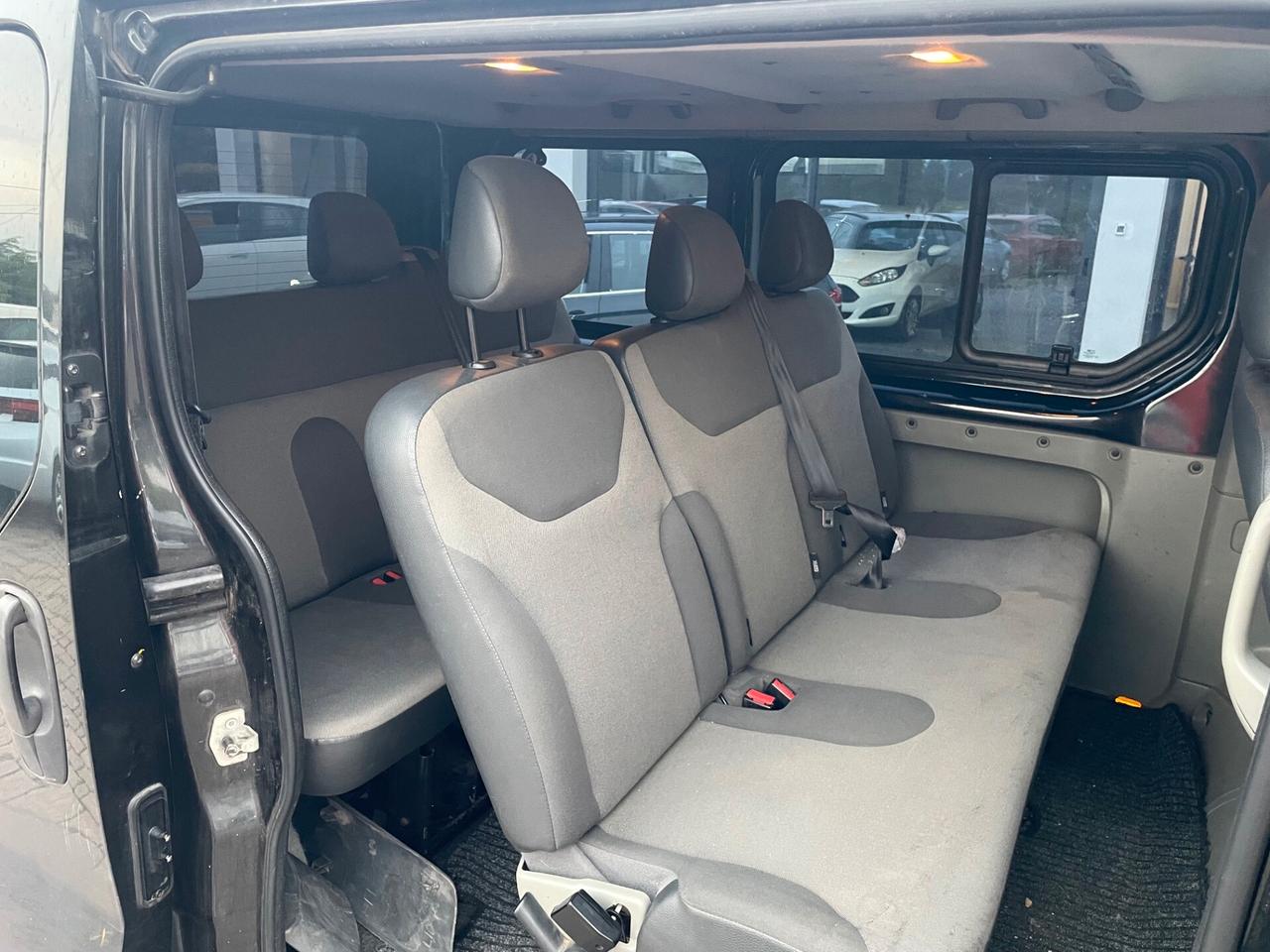 Renault Trafic T27 2.5 dCi/150 PC-TN Passenger Confort DPF