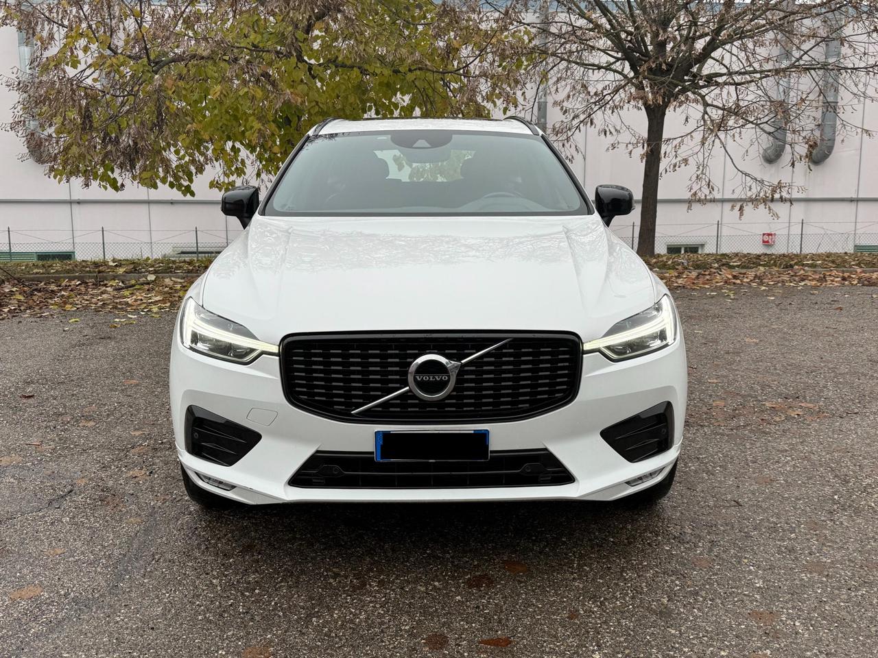 Volvo XC60 2.0 b4 R-design awd auto my20