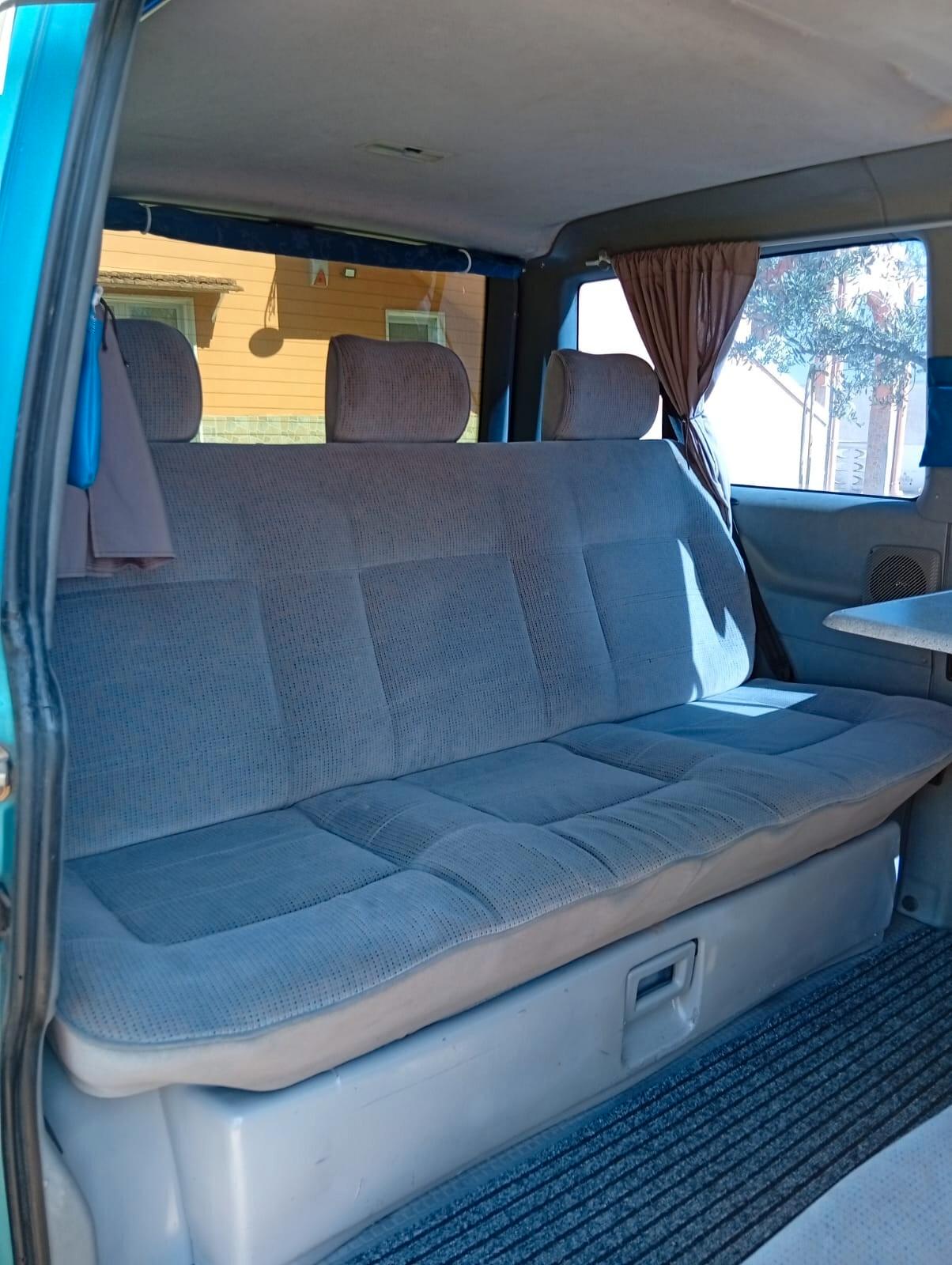 Volkswagen Transporter 1.9 TD cat Caravelle