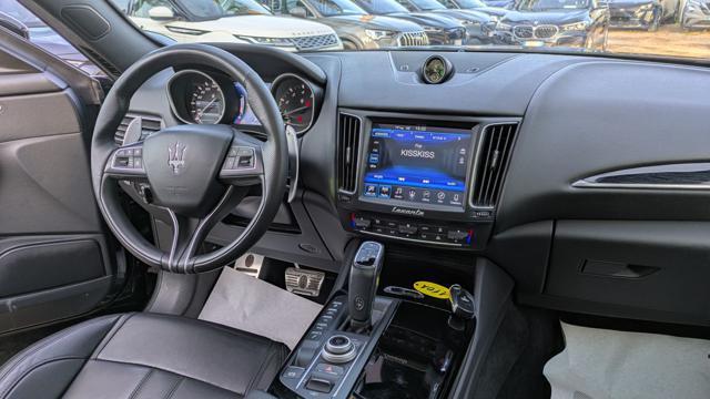 MASERATI Levante V6 AWD 3.0d 349cv ASSIST FRENATA TETTO PANORAMICO