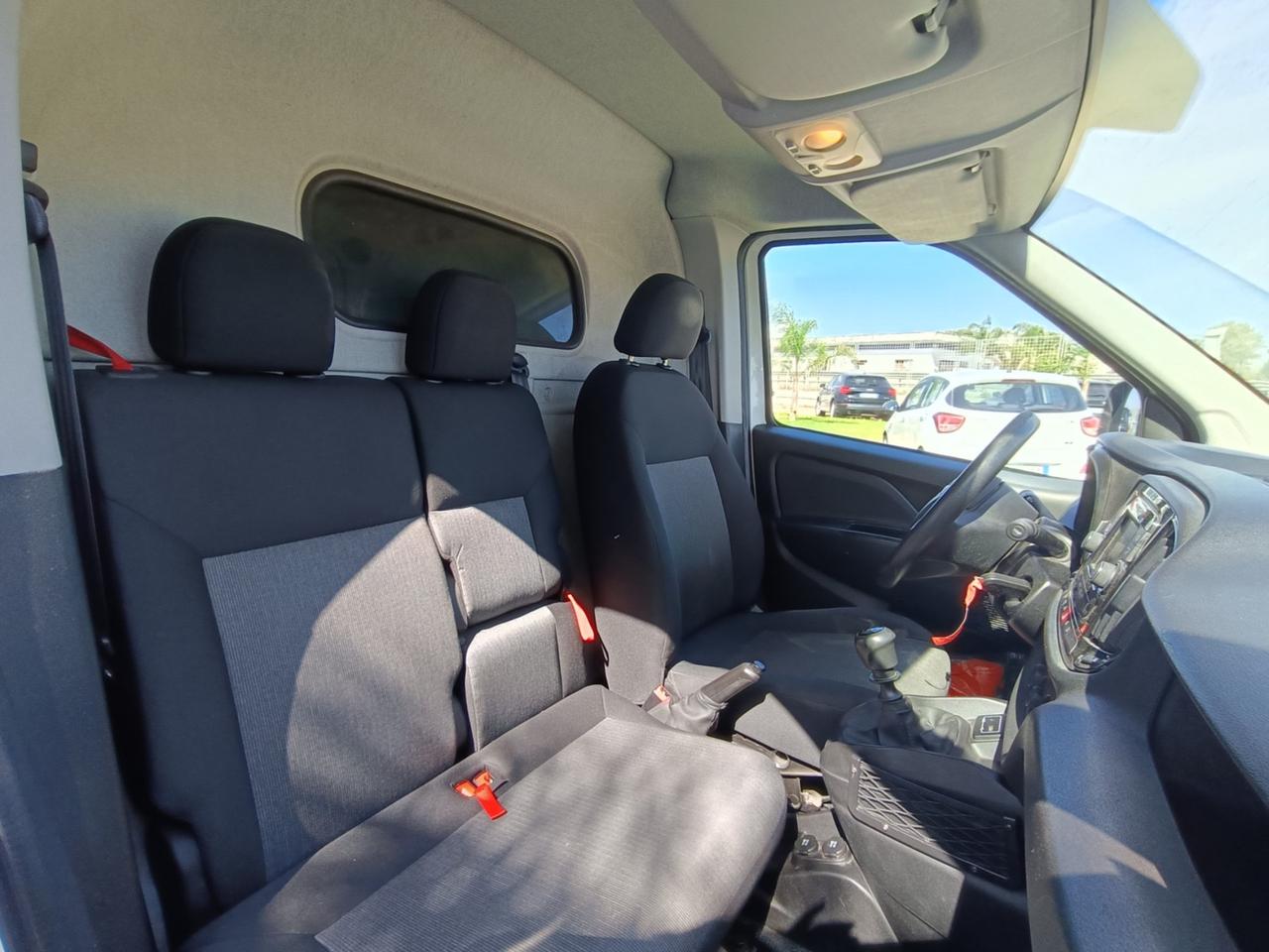 Fiat Doblò 1.6 MJT 105CV PC-TN Cargo Lamierato SX 3 Posti - 2016