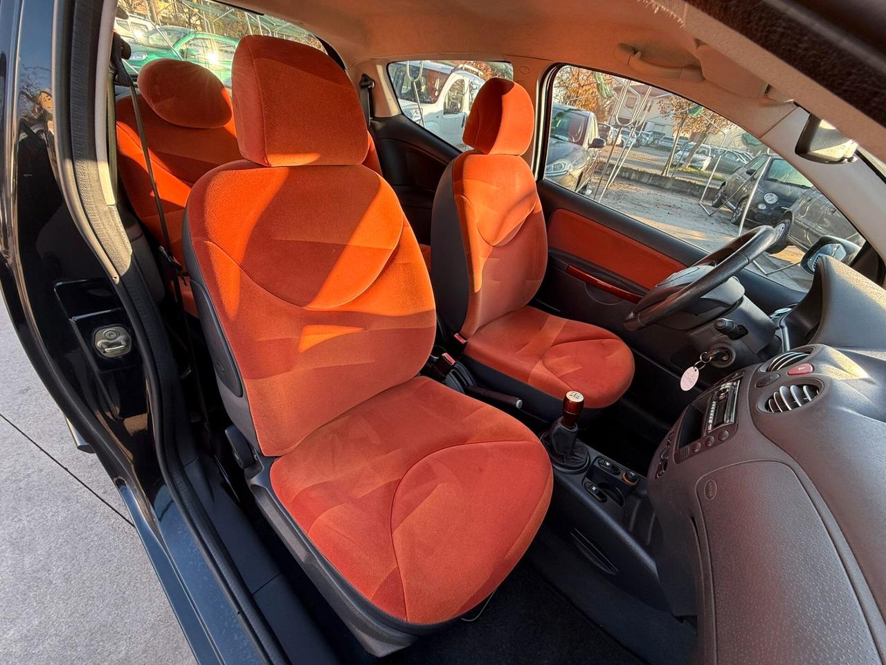 Citroen C2 1.1 87.000 KM CLIMA