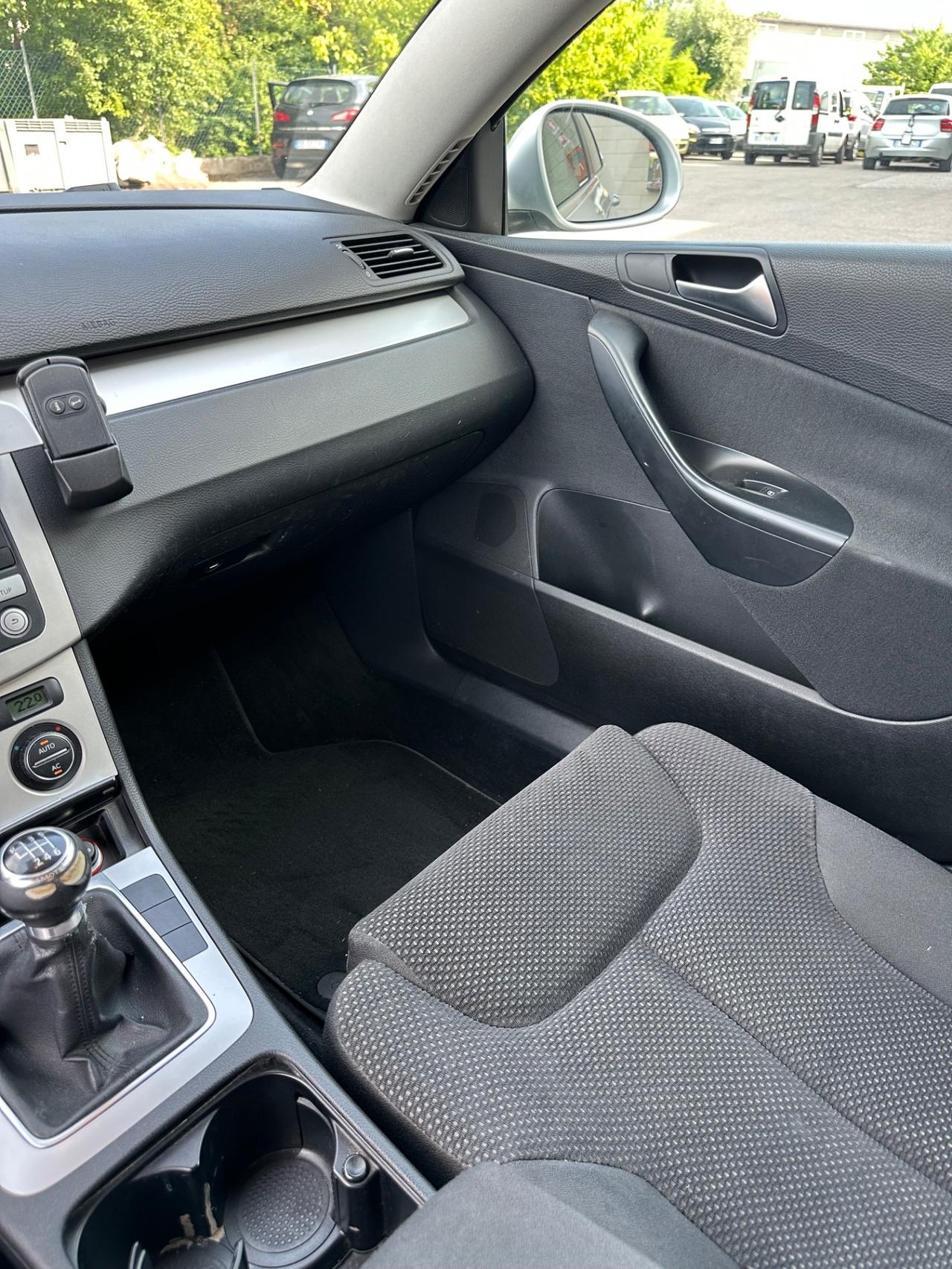 Volkswagen Passat 2.0 TDI DPF 4mot. Var. Highline Unico Prop.