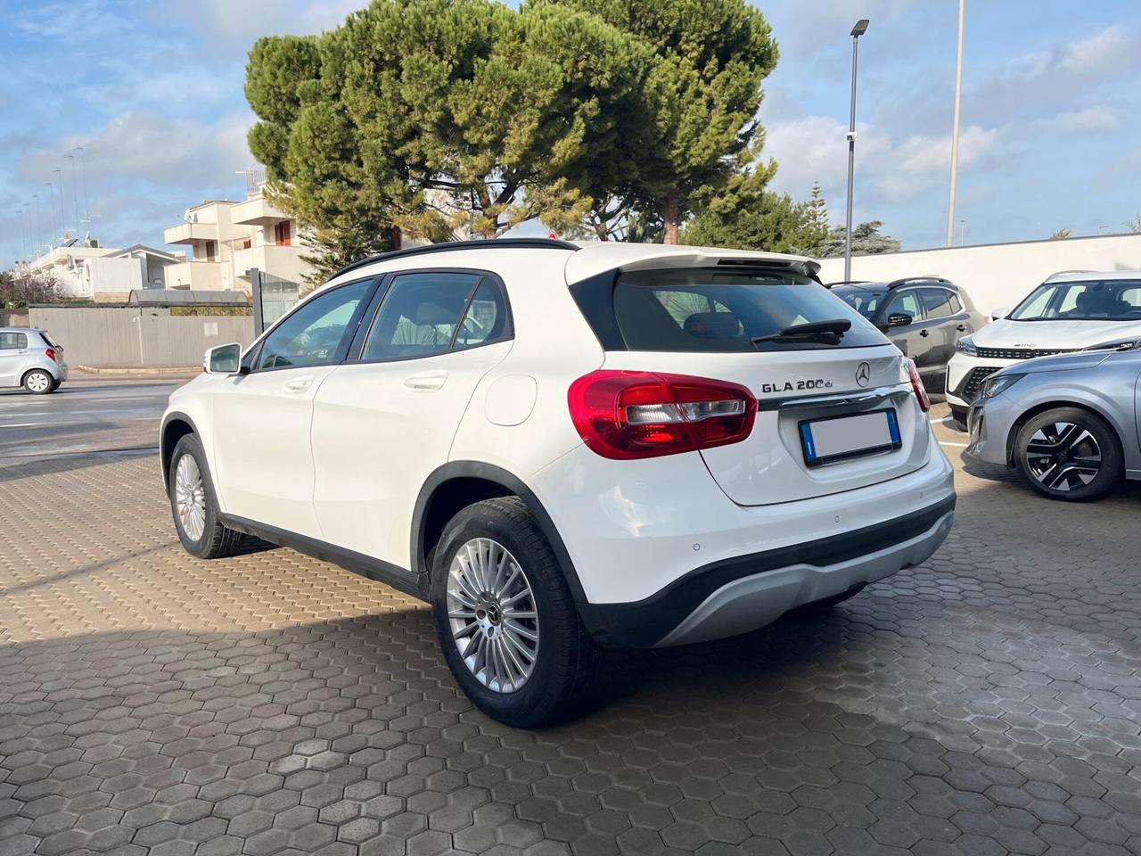Mercedes-benz GLA 200 d Automatic Business