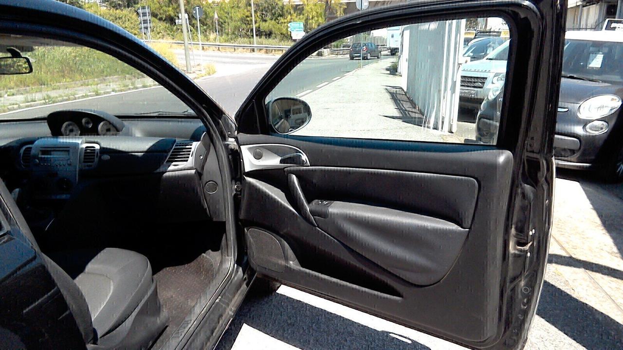 LANCIA YPSILON 2 SERIE - 1.2 69 CV ARGENTO - BENZINA/GPL