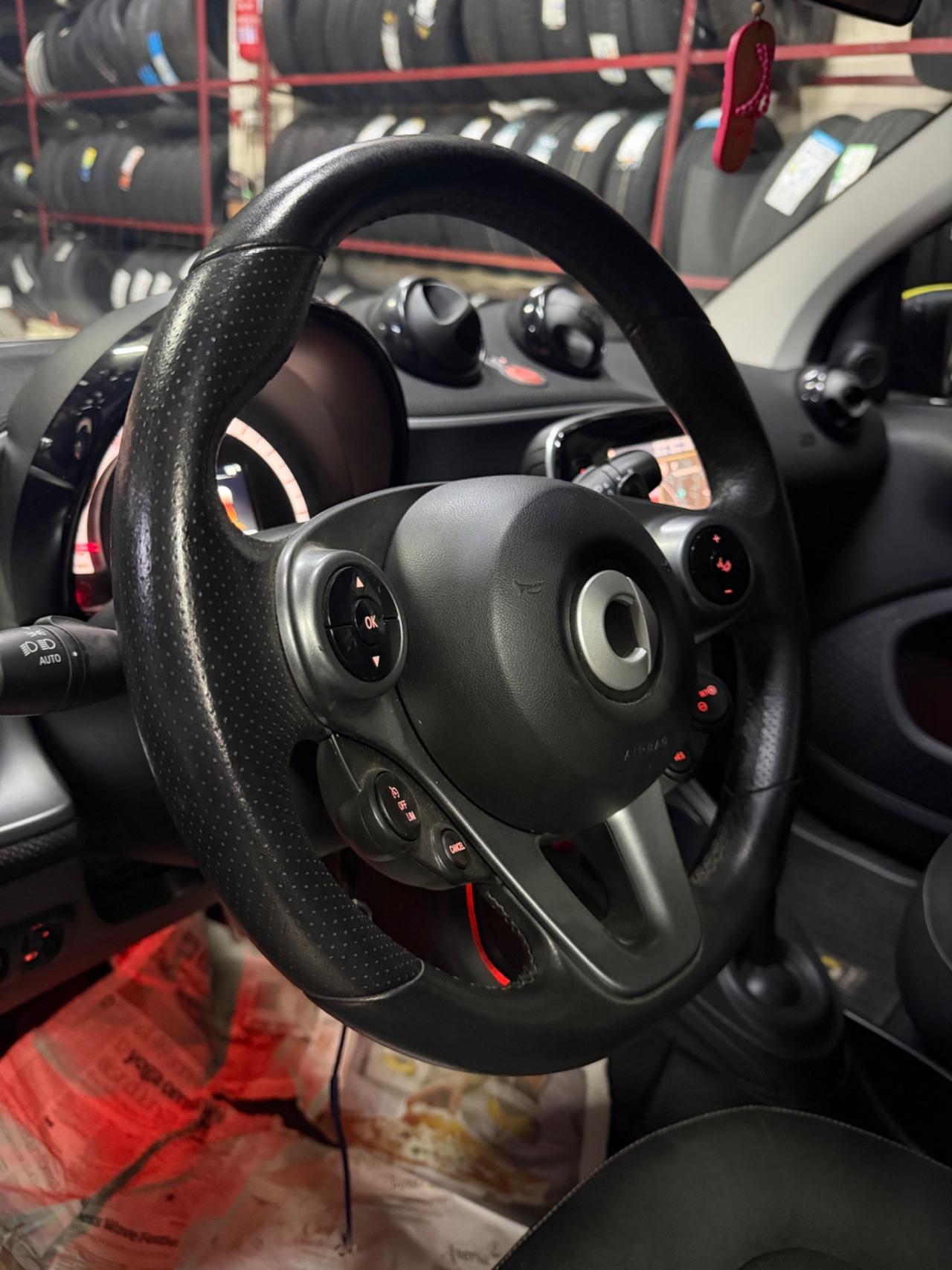 Smart ForTwo 90 0.9 Turbo URBAN RUNNER