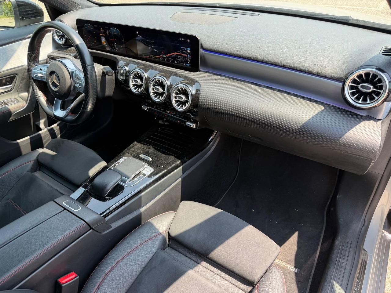Mercedes-Benz A 180 AMG Line Premium A 180 #11766