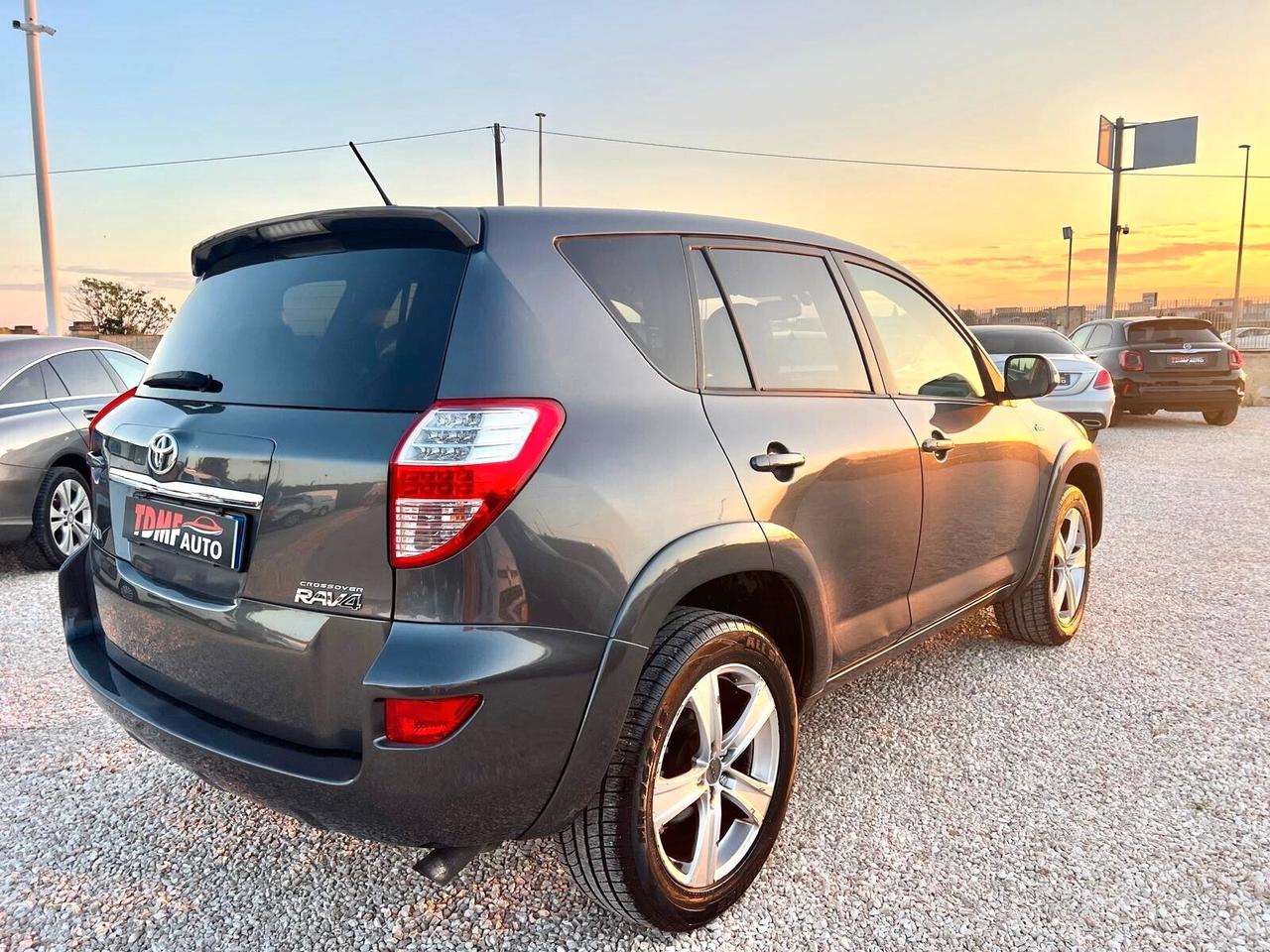 Toyota RAV 4 RAV4 2.2 D-4D 150 CV DPF Luxury