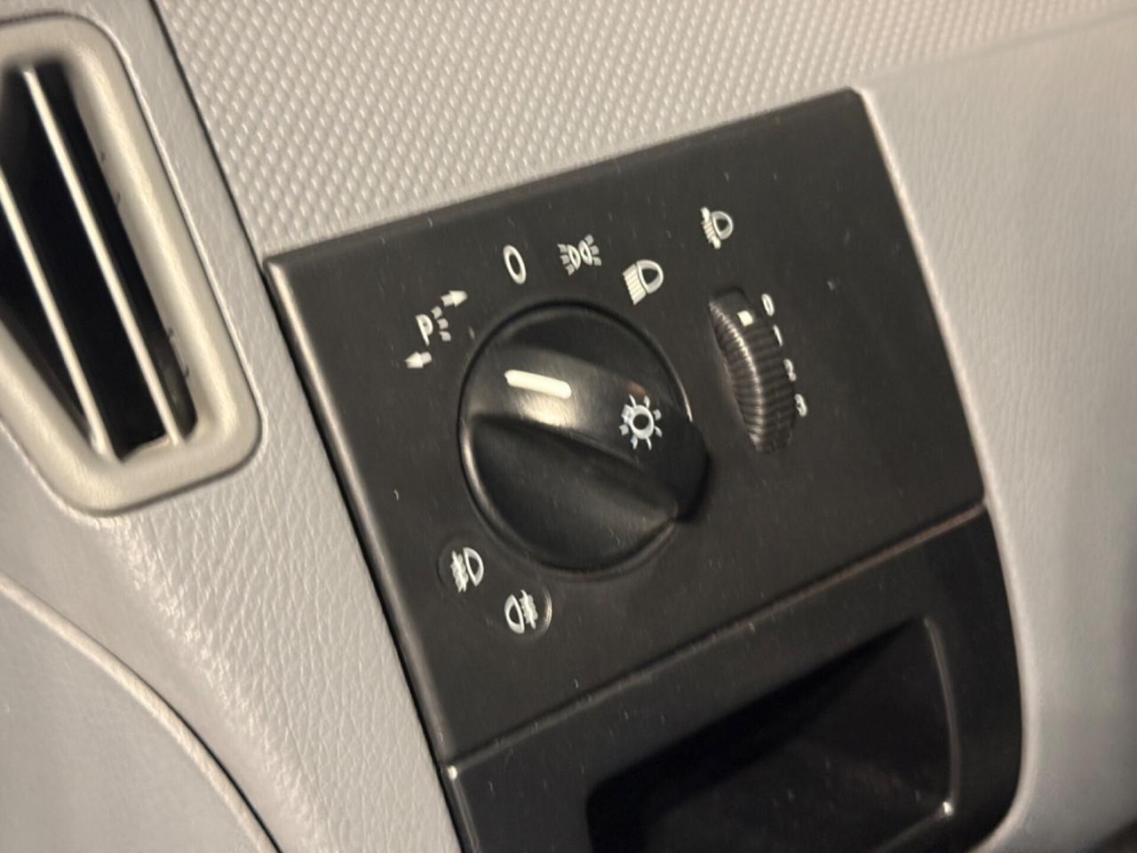 Mercedes-benz Vito 111 CDI 195.000KM 3 POSTI