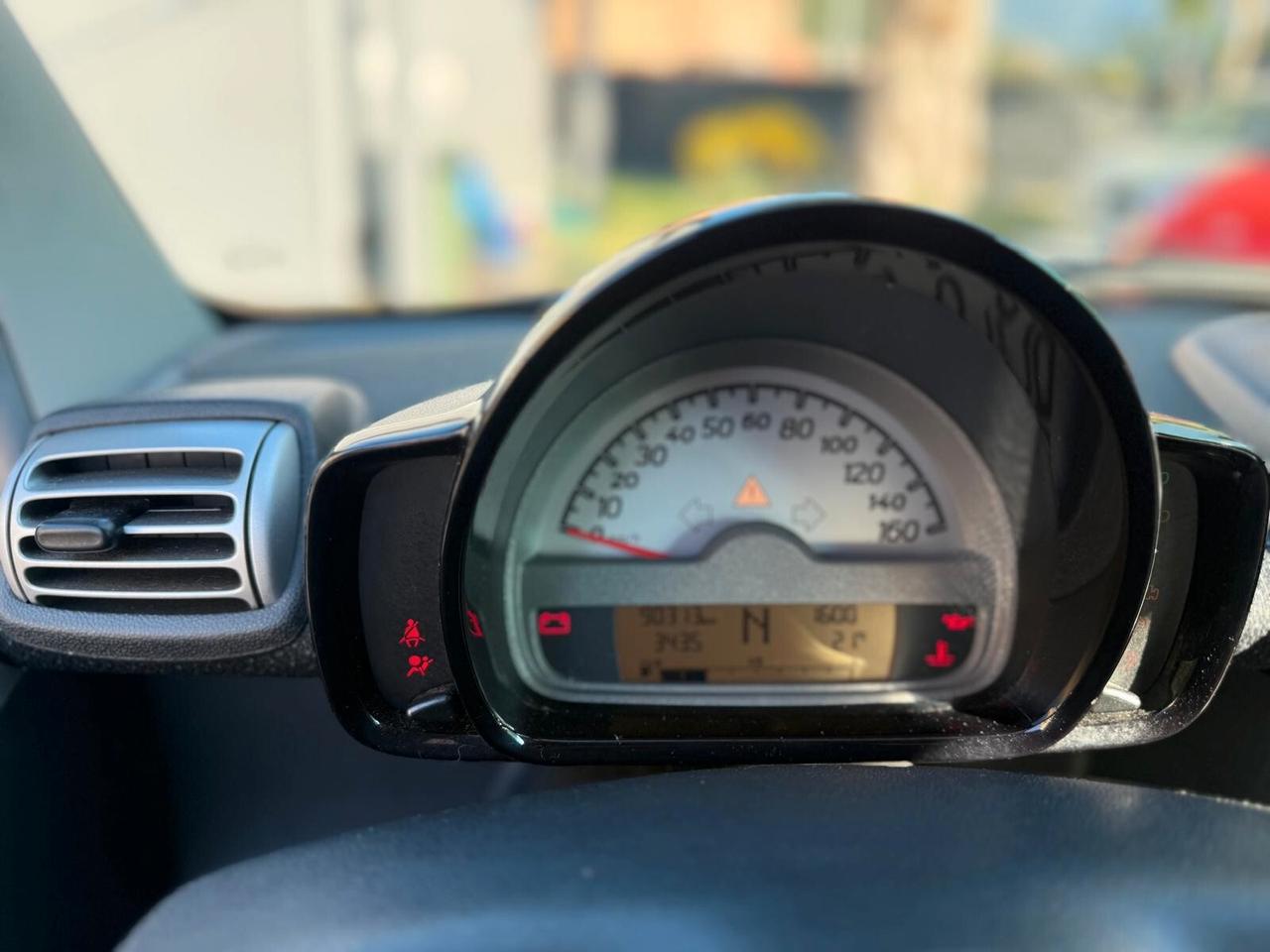 Smart ForTwo 1000 52 kW MHD coupé pure