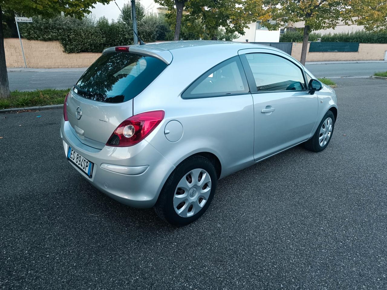 Opel Corsa 1.2 3 porte 2013 SOLAMENTE 49.000 KM