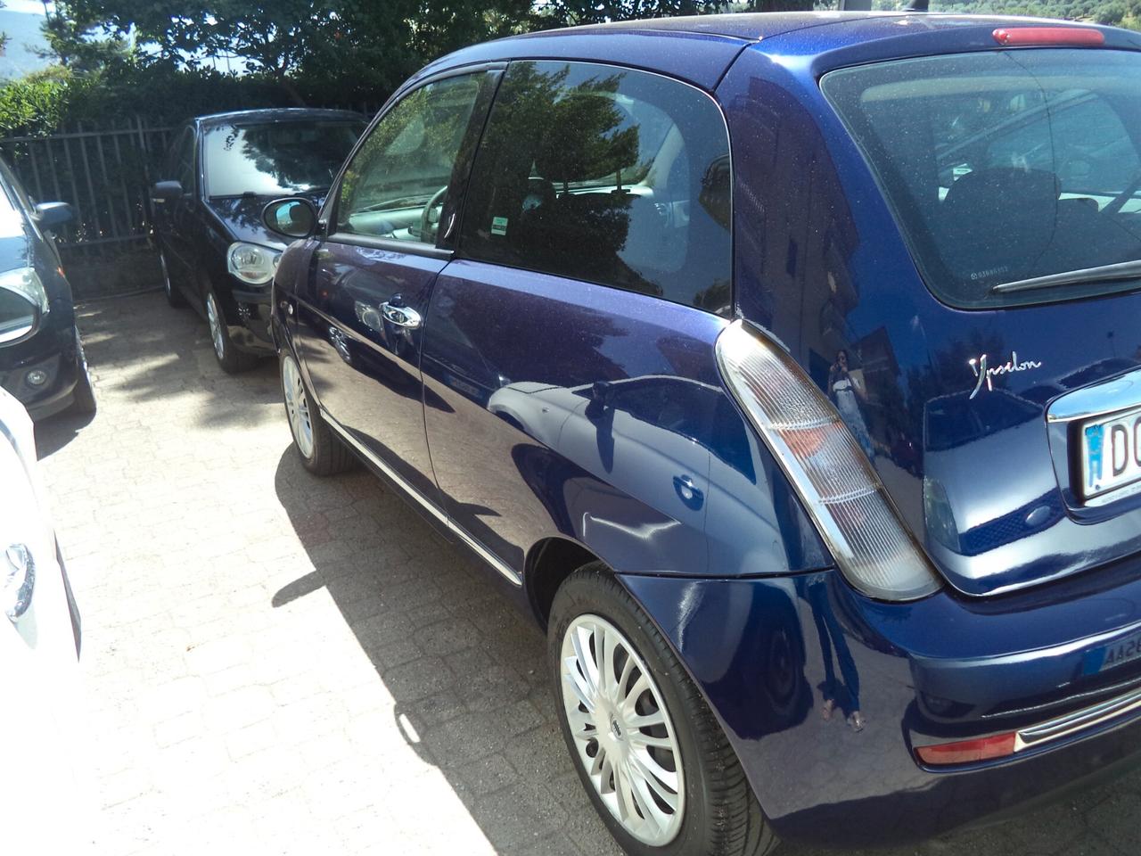 Lancia Ypsilon 1.3 MJT 90 CV Oro Giallo