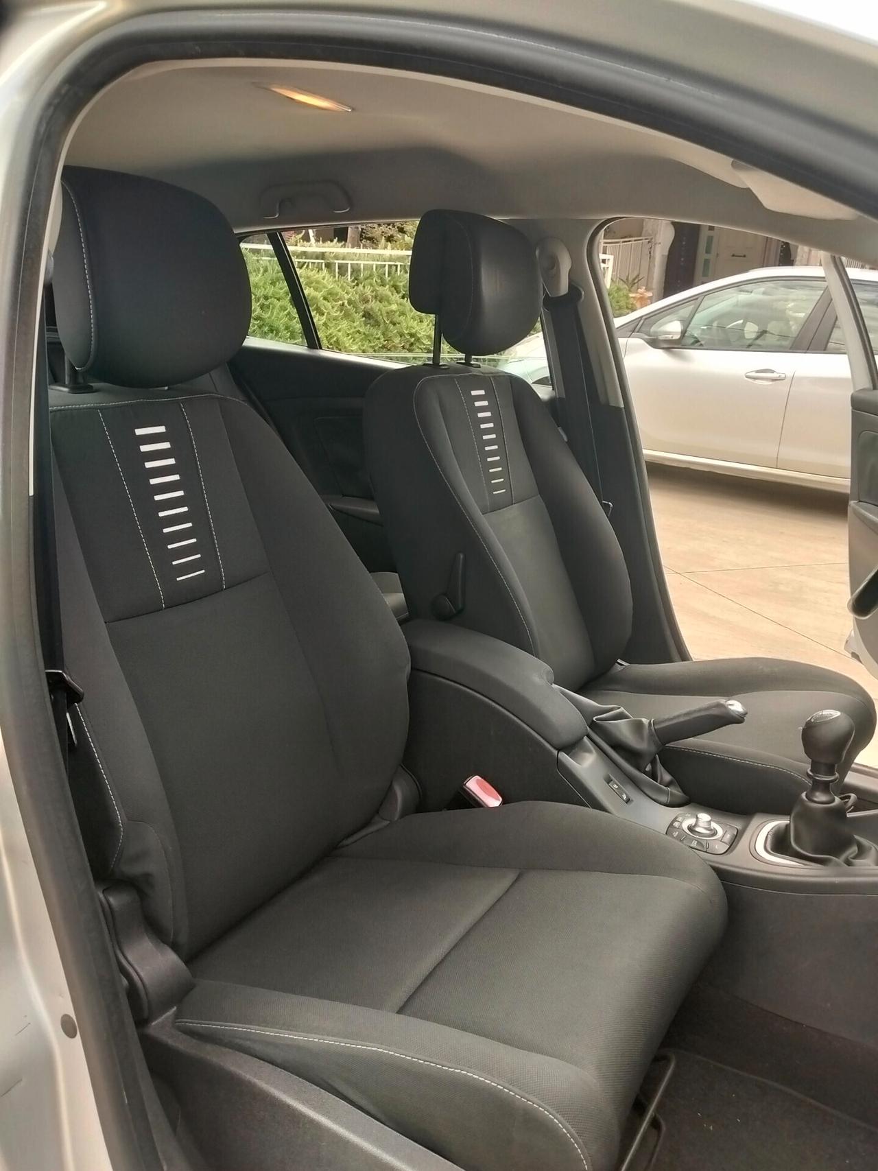 Renault Megane Mégane 1.5 dCi 110CV EDC Attractive