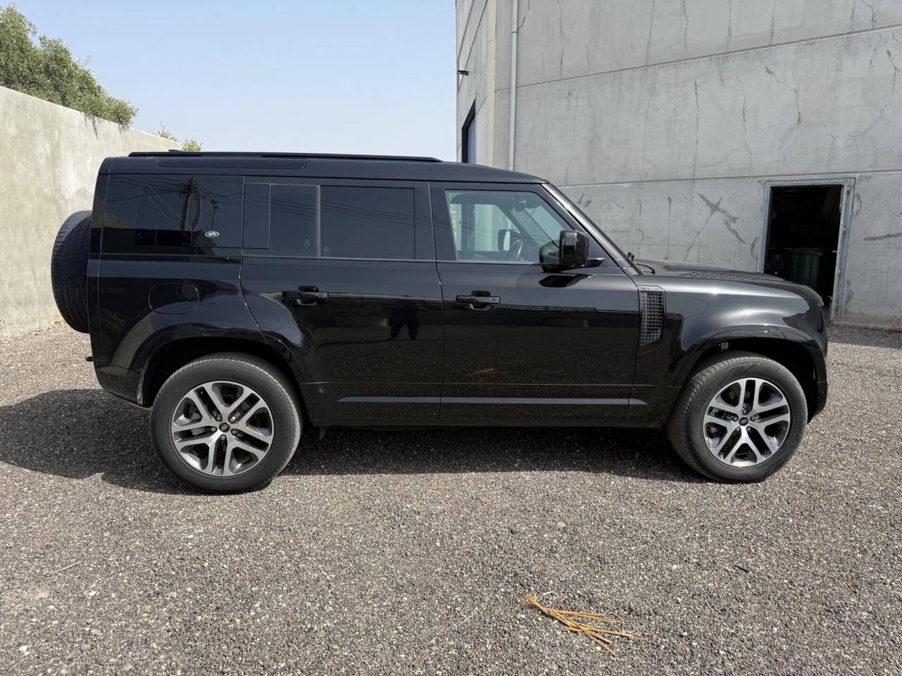 Land Rover Defender 110 3.0D I6 200 CV X-Dynamic S - IVA ESPOSTA -FULL
