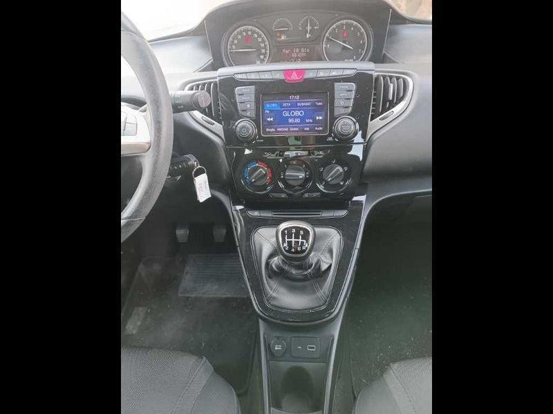 Lancia Ypsilon 3ª serie 1.0 FireFly 5 porte S&S Hybrid Gold
