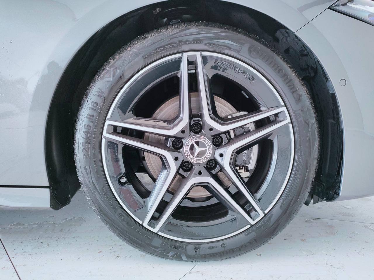 Mercedes-Benz Classe A - W177 2023 - A 180 d AMG Line Advanced Plus auto