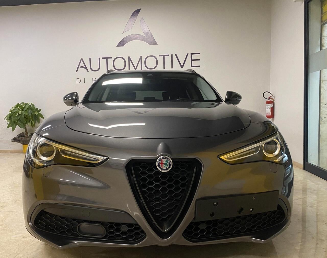 Alfa Romeo Stelvio 2.2 Turbodiesel 160 CV AT8 RWD Sport-Tech