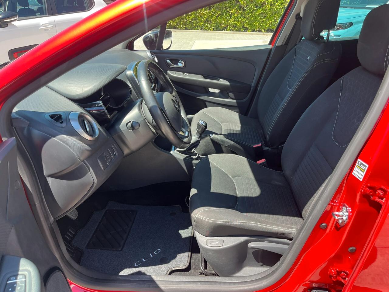 Renault Clio TCe 12V 90CV Start&Stop 5 porte Energy Intens