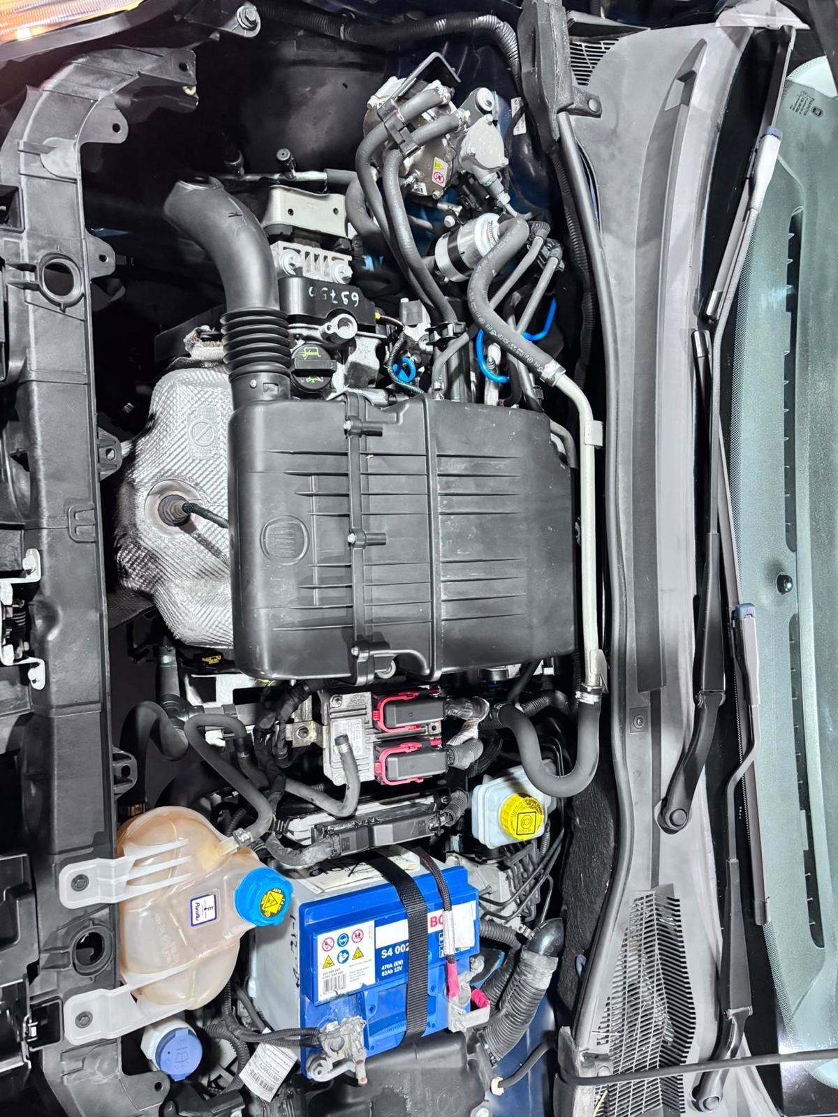Fiat Punto Benzina Neopatentati 5 porte posti