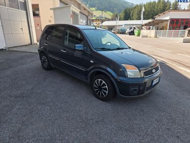 Ford Fusion 1.4 16V 5p. Titanium neopatentati
