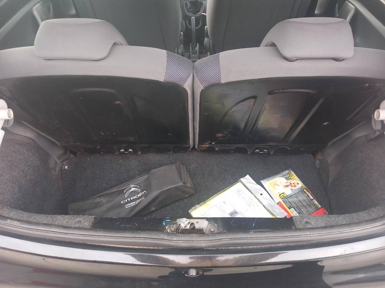 Peugeot 107 1.0 68CV 5p. Desir km 152000