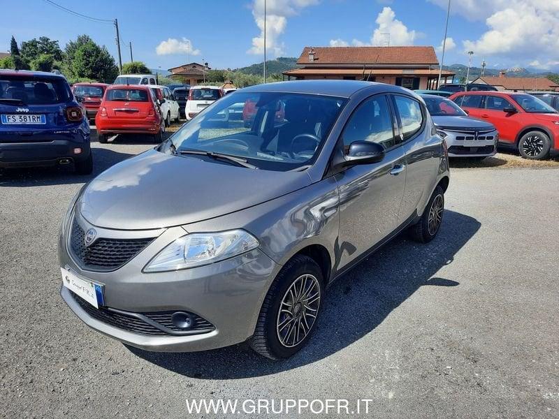 Lancia Ypsilon 0.9 TwinAir 85 CV 5 porte Metano Ecochic Gold