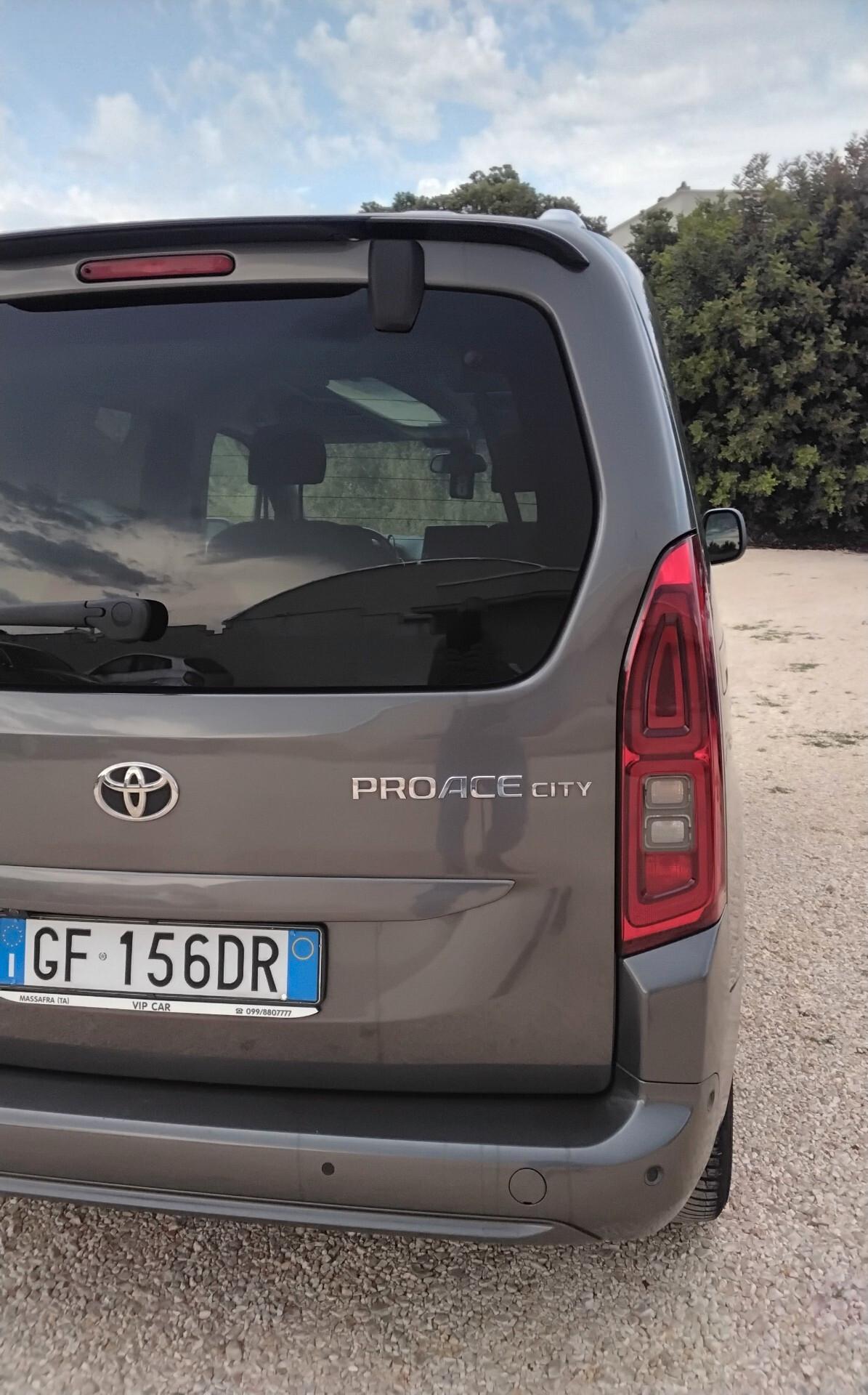 Toyota Proace Verso 1.5D L0 D Luxury