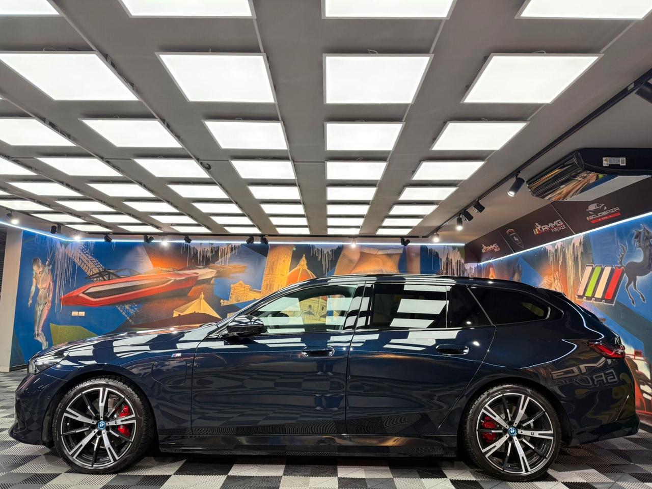 Bmw 530 530e xDRIVE TOURING MSPORT PRO (605)