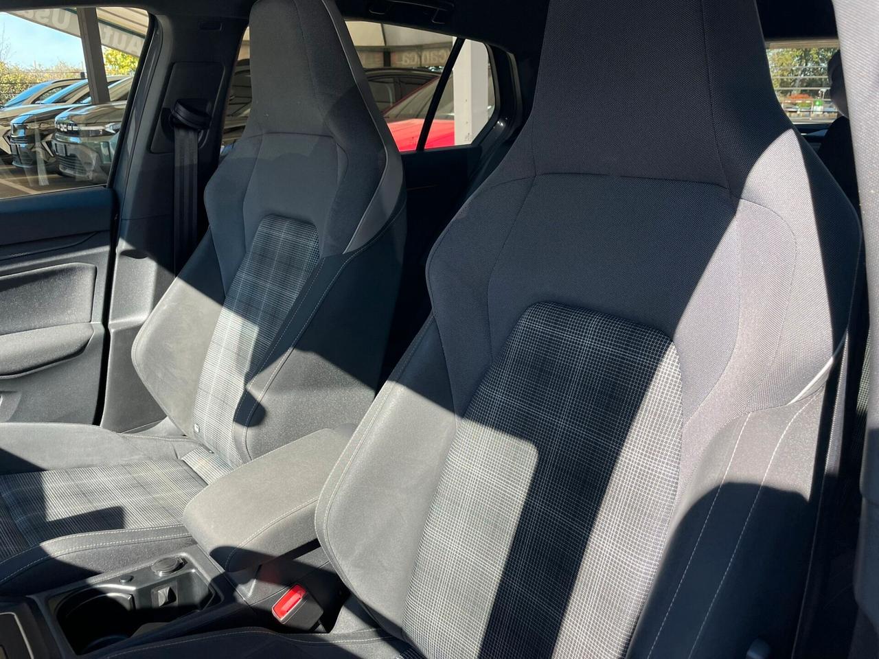 Volkswagen Golf 2.0 TDI GTD DSG-HEADUP DISPLY-HARMAN KARDON-CECHI R