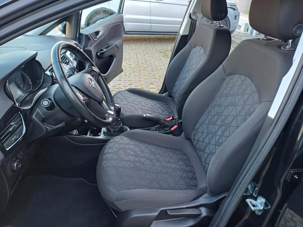 Opel Corsa 1.2 5 porte 120 Anniversary