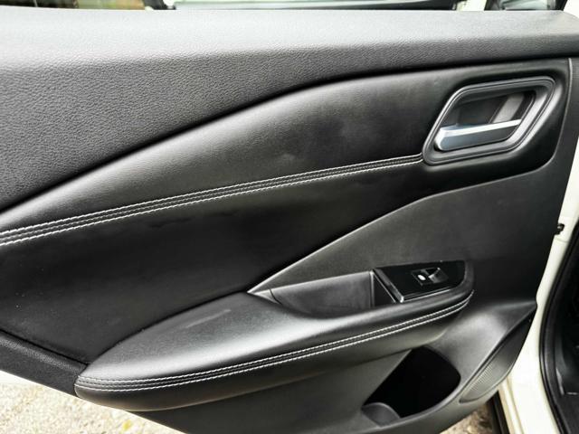 NISSAN Qashqai MHEV 140 CV Business