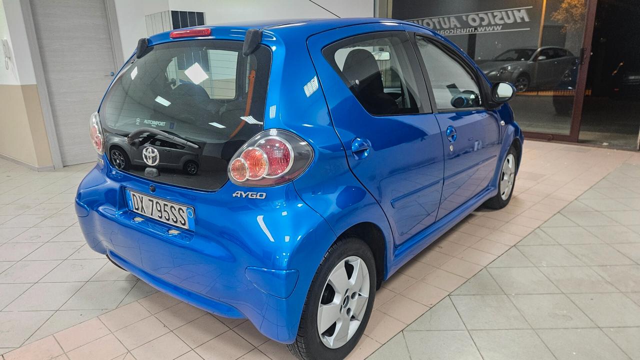 Toyota Aygo 1.0 12V VVT-i 5 porte Now