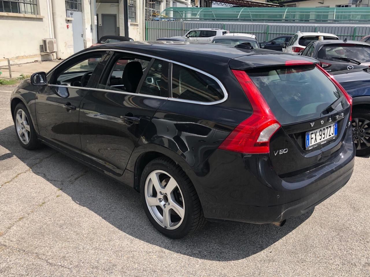 Volvo V60 D3 2.0DIESEL 160CV STOFFA MANUALE NAVIGATORE