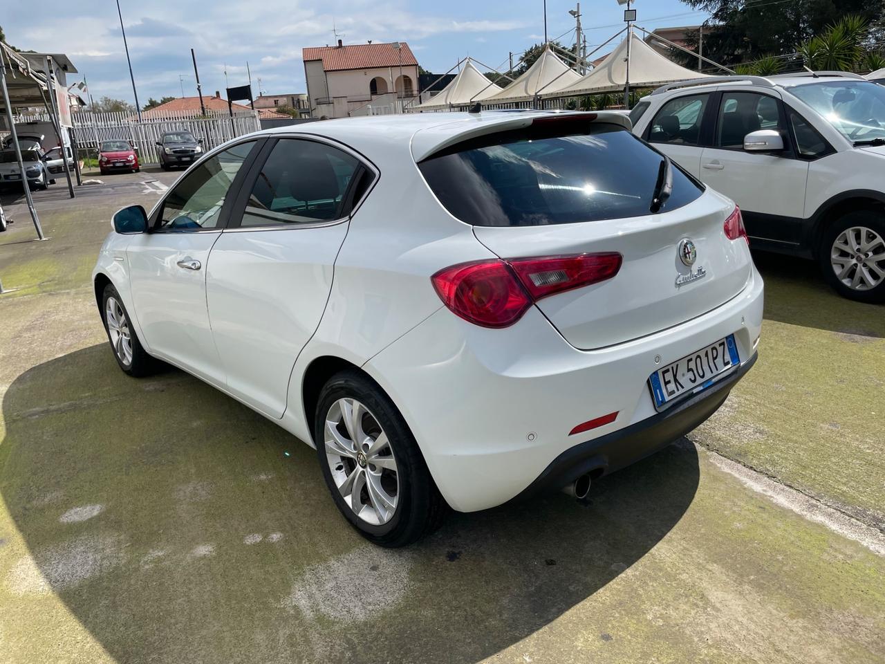 Alfa Romeo Giulietta 1.6 JTDm-2 105 CV Distinctive