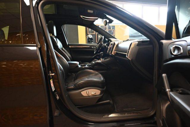 PORSCHE Cayenne 3.0 TDI V6 TIP.TET.21"PASM NAVI CHRONO SED.TURBO