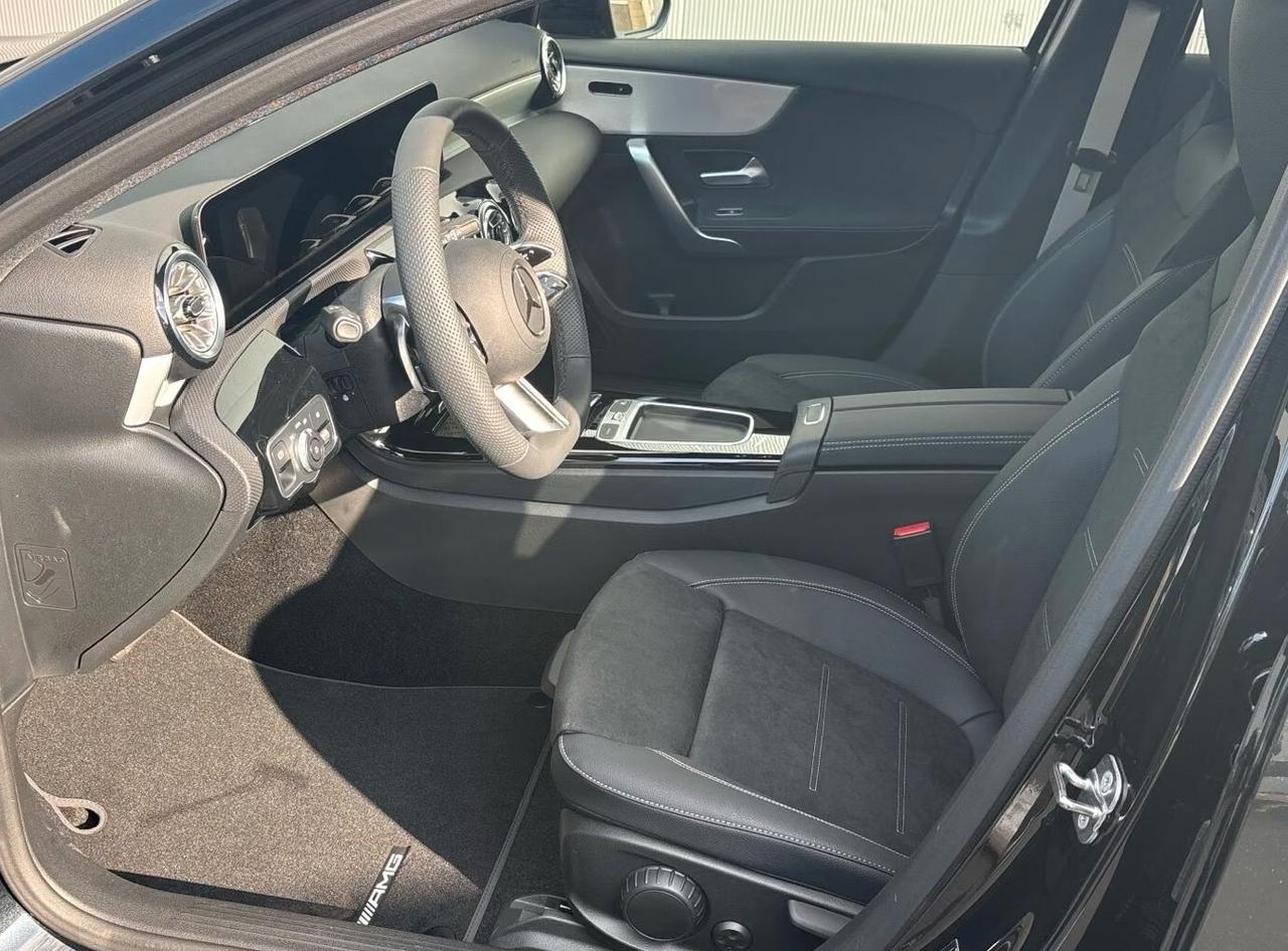 Mercedes-benz A200d AMG Line Special Edition/TETTO/19/DIGITAL